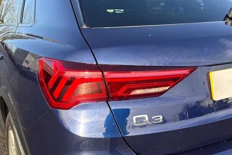 PK72XSZ Audi Q3 Black Edition 35 TFSI 150 PS 6-speed Thumbnail #8