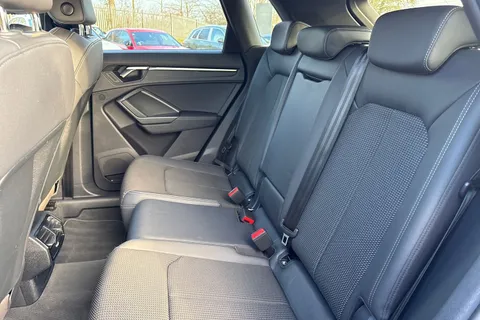 PK72XSZ Audi Q3 Black Edition 35 TFSI 150 PS 6-speed Thumbnail #19