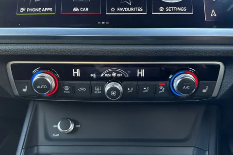 PK72XSZ Audi Q3 Black Edition 35 TFSI 150 PS 6-speed Thumbnail #22