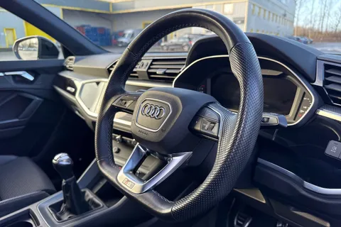 PK72XSZ Audi Q3 Black Edition 35 TFSI 150 PS 6-speed Thumbnail #48