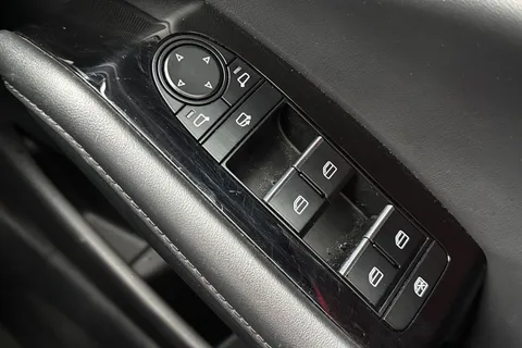 NE22NEZ Mazda Mazda3 2.0 e-SKYACTIV-G MHEV GT Sport Tech Edition Euro 6 (s/s) 5dr Thumbnail #47