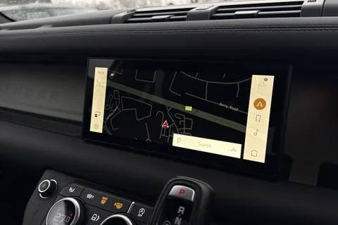 KT73VNE Land Rover Defender 3.0 D300 X-Dynamic SE 110 5dr Auto [7 Seat] Thumbnail #12