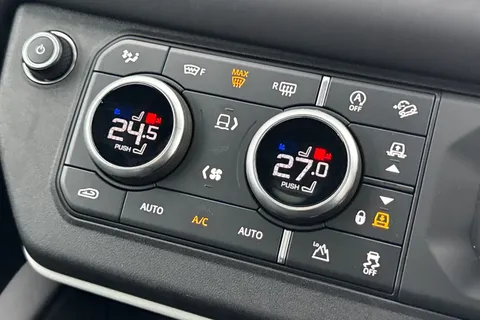KT73VNE Land Rover Defender 3.0 D300 X-Dynamic SE 110 5dr Auto [7 Seat] Thumbnail #23