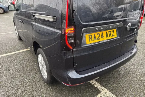 RA24ARZ Volkswagen Caddy 2.0 TDI C20 Commerce Pro SWB Euro 6 (s/s) 5dr Thumbnail #7