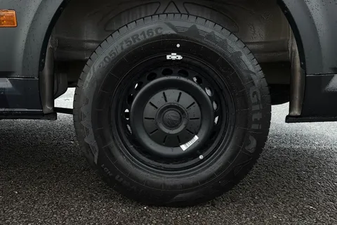 DF75UAL Volkswagen Crafter CR35 Commerce Plus MWB 140 PS Man FWD  - MY25/Low Roof/Camera Thumbnail #11