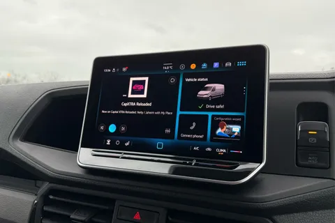 DF75UAL Volkswagen Crafter CR35 Commerce Plus MWB 140 PS Man FWD  - MY25/Low Roof/Camera Thumbnail #16