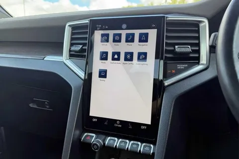 17 of 60 for VOLKSWAGEN AMAROK D/Cab Pick Up Style 2.0 TDI 205 4MOTION Auto