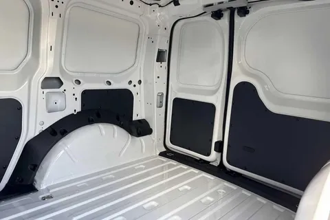 DF75TXV Volkswagen Caddy 2.0 TDI 102PS Commerce Van [Business/Tech Pack] Thumbnail #19