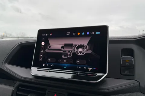 DF75UAL Volkswagen Crafter CR35 Commerce Plus MWB 140 PS Man FWD  - MY25/Low Roof/Camera Thumbnail #21