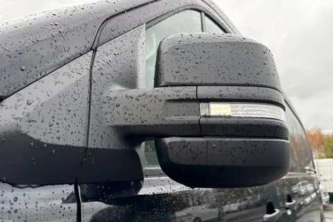 DF75UAL Volkswagen Crafter CR35 Commerce Plus MWB 140 PS Man FWD  - MY25/Low Roof/Camera Thumbnail #26