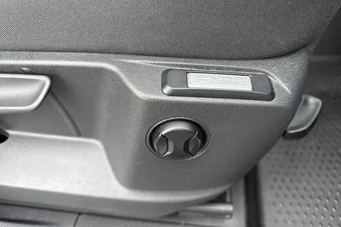 RA24ARZ Volkswagen Caddy 2.0 TDI C20 Commerce Pro SWB Euro 6 (s/s) 5dr Thumbnail #28