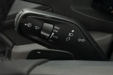 DF75UAL Volkswagen Crafter CR35 Commerce Plus MWB 140 PS Man FWD  - MY25/Low Roof/Camera Thumbnail #39