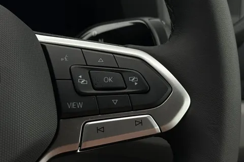 DF75UAL Volkswagen Crafter CR35 Commerce Plus MWB 140 PS Man FWD  - MY25/Low Roof/Camera Thumbnail #41