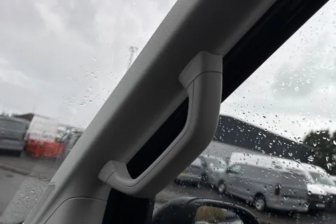 DF75UAL Volkswagen Crafter CR35 Commerce Plus MWB 140 PS Man FWD  - MY25/Low Roof/Camera Thumbnail #43