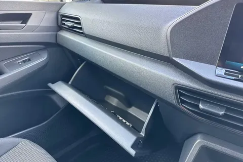 DF75TXV Volkswagen Caddy 2.0 TDI 102PS Commerce Van [Business/Tech Pack] Thumbnail #46