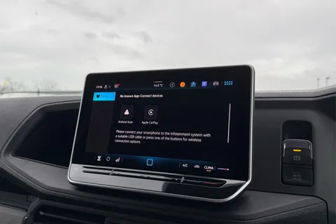 DF75UAL Volkswagen Crafter CR35 Commerce Plus MWB 140 PS Man FWD  - MY25/Low Roof/Camera Thumbnail #48