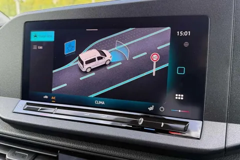 DF75TXV Volkswagen Caddy 2.0 TDI 102PS Commerce Van [Business/Tech Pack] Thumbnail #53