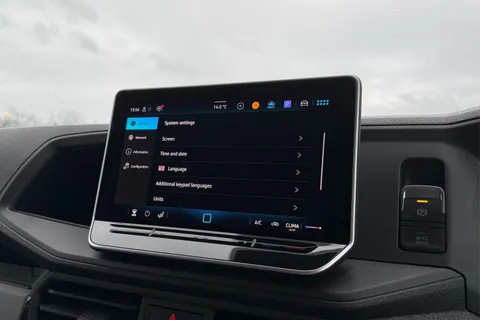 DF75UAL Volkswagen Crafter CR35 Commerce Plus MWB 140 PS Man FWD  - MY25/Low Roof/Camera Thumbnail #53