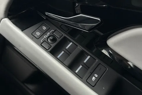 KO74GCV Land Rover Range Rover Evoque 1.5 P270e Autobiography 5dr Auto [Revised] Thumbnail #25