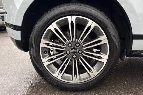 KO74GCV Land Rover Range Rover Evoque 1.5 P270e Autobiography 5dr Auto [Revised] Thumbnail #32