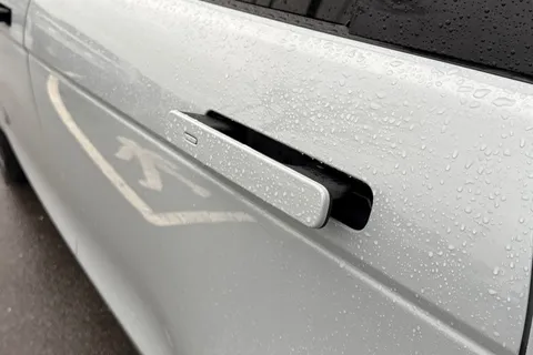 KO74GCV Land Rover Range Rover Evoque 1.5 P270e Autobiography 5dr Auto [Revised] Thumbnail #35