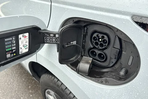 KO74GCV Land Rover Range Rover Evoque 1.5 P270e Autobiography 5dr Auto [Revised] Thumbnail #40