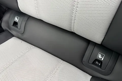 KO74GCV Land Rover Range Rover Evoque 1.5 P270e Autobiography 5dr Auto [Revised] Thumbnail #41