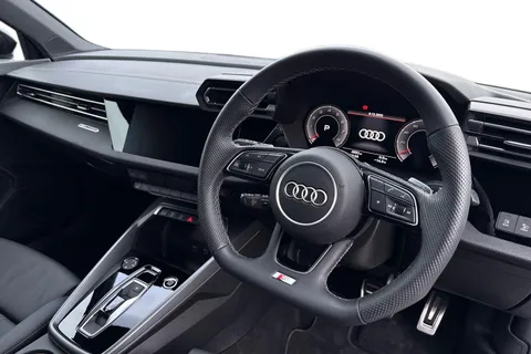 DF74VRN Audi A3 Black Edition 35 TFSI 150 PS S tronic Thumbnail #18