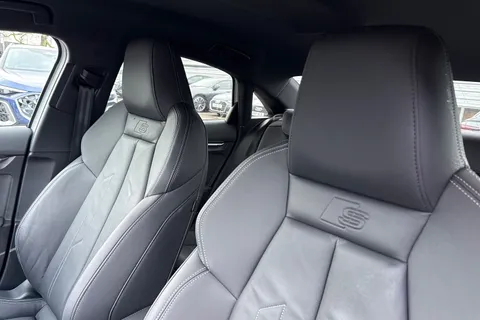 DF74VRN Audi A3 Black Edition 35 TFSI 150 PS S tronic Thumbnail #24