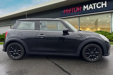 ML73WCV Mini Hatch 1.5 Cooper Classic Steptronic Euro 6 (s/s) 3dr Thumbnail #3