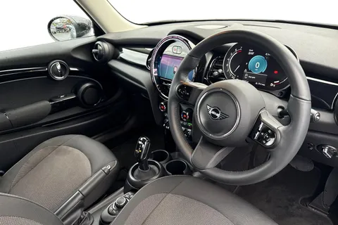 ML73WCV Mini Hatch 1.5 Cooper Classic Steptronic Euro 6 (s/s) 3dr Thumbnail #13