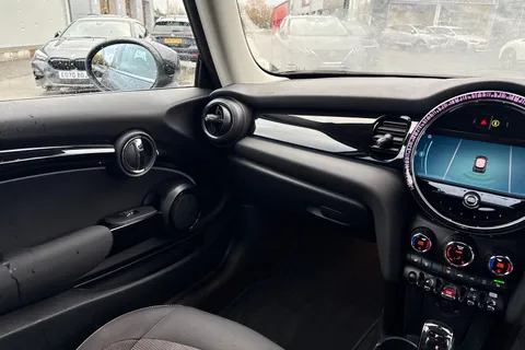 ML73WCV Mini Hatch 1.5 Cooper Classic Steptronic Euro 6 (s/s) 3dr Thumbnail #19