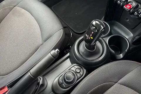 ML73WCV Mini Hatch 1.5 Cooper Classic Steptronic Euro 6 (s/s) 3dr Thumbnail #22