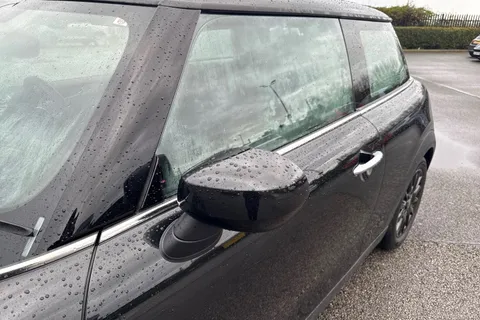 ML73WCV Mini Hatch 1.5 Cooper Classic Steptronic Euro 6 (s/s) 3dr Thumbnail #28