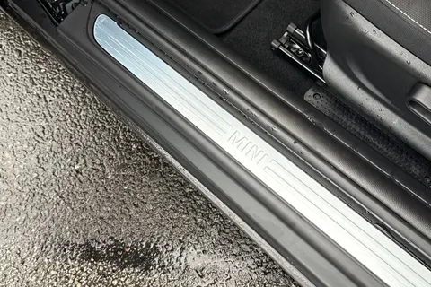 ML73WCV Mini Hatch 1.5 Cooper Classic Steptronic Euro 6 (s/s) 3dr Thumbnail #34