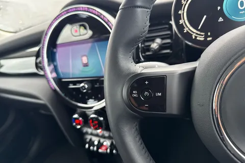 ML73WCV Mini Hatch 1.5 Cooper Classic Steptronic Euro 6 (s/s) 3dr Thumbnail #35