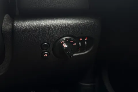 ML73WCV Mini Hatch 1.5 Cooper Classic Steptronic Euro 6 (s/s) 3dr Thumbnail #39