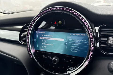 ML73WCV Mini Hatch 1.5 Cooper Classic Steptronic Euro 6 (s/s) 3dr Thumbnail #41