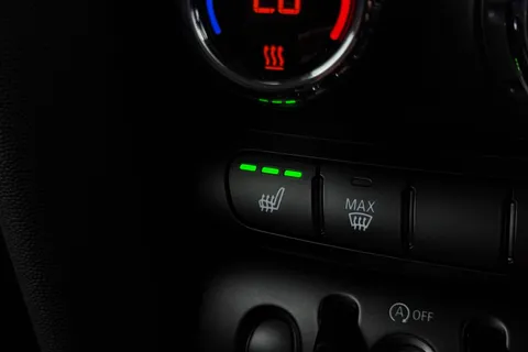 ML73WCV Mini Hatch 1.5 Cooper Classic Steptronic Euro 6 (s/s) 3dr Thumbnail #47