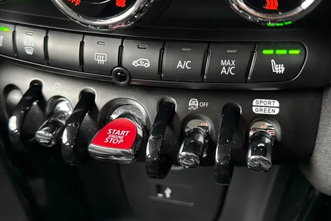 ML73WCV Mini Hatch 1.5 Cooper Classic Steptronic Euro 6 (s/s) 3dr Thumbnail #48