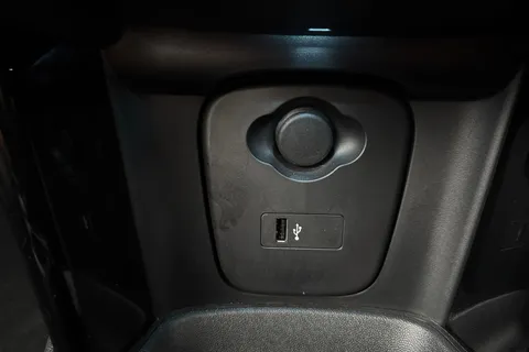 ML73WCV Mini Hatch 1.5 Cooper Classic Steptronic Euro 6 (s/s) 3dr Thumbnail #49