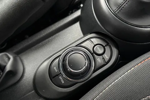 ML73WCV Mini Hatch 1.5 Cooper Classic Steptronic Euro 6 (s/s) 3dr Thumbnail #51