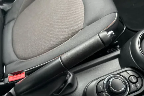 ML73WCV Mini Hatch 1.5 Cooper Classic Steptronic Euro 6 (s/s) 3dr Thumbnail #52