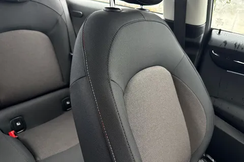 ML73WCV Mini Hatch 1.5 Cooper Classic Steptronic Euro 6 (s/s) 3dr Thumbnail #55