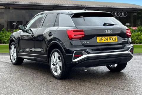 GF24WXH Audi Q2 S line 35 TFSI 150 PS S tronic Thumbnail #3