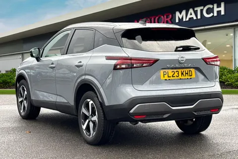 PL23KHD Nissan Qashqai 1.3 DIG-T MHEV N-Connecta Euro 6 (s/s) 5dr Thumbnail #3