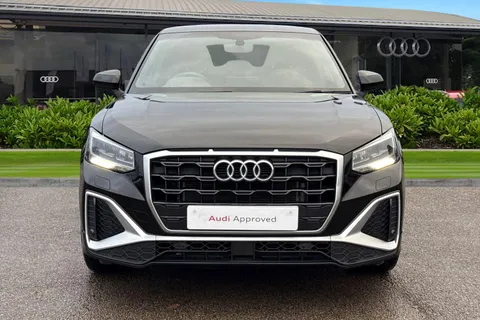 GF24WXH Audi Q2 S line 35 TFSI 150 PS S tronic Thumbnail #6