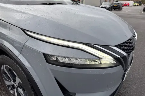 PL23KHD Nissan Qashqai 1.3 DIG-T MHEV N-Connecta Euro 6 (s/s) 5dr Thumbnail #9