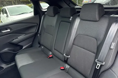 PL23KHD Nissan Qashqai 1.3 DIG-T MHEV N-Connecta Euro 6 (s/s) 5dr Thumbnail #19