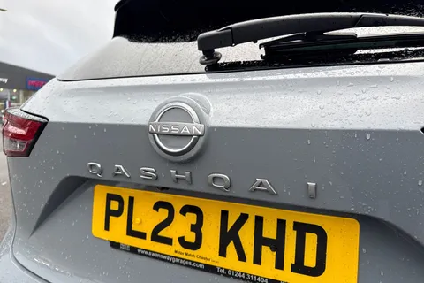 PL23KHD Nissan Qashqai 1.3 DIG-T MHEV N-Connecta Euro 6 (s/s) 5dr Thumbnail #33